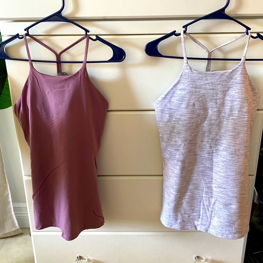 Lululemon Tank Tops Built in Sports Bra